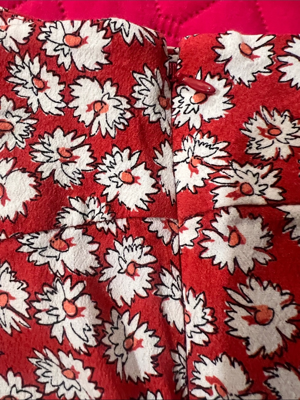 Anthropologie Burnt Coral Floral Flare Pants with White Daisy Motif - Picture 6 of 10